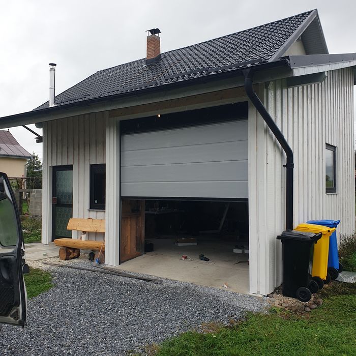 Usa de garaj Botoșani