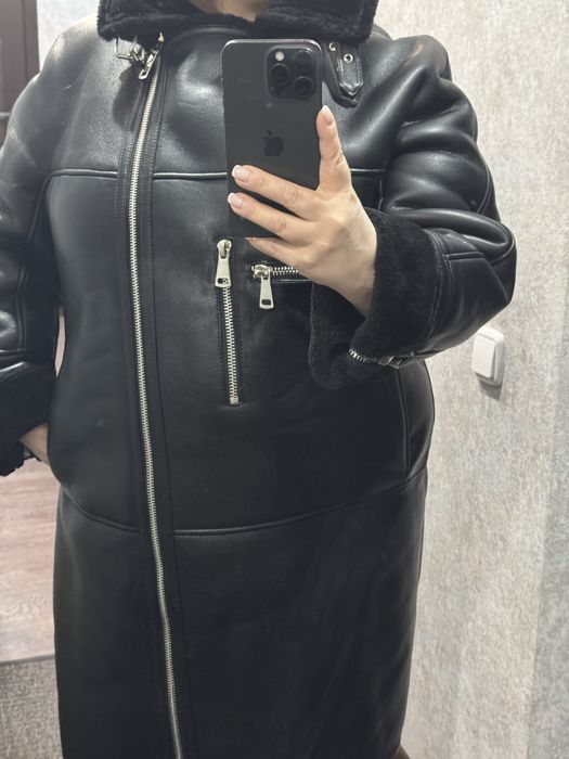 Отдам женскую дубленку