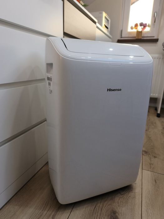 Aer conditionat portabil HISENSE APH09QC, 9000 BTU, A/A+, Wi-Fi, Functie Incalzire, kit instalare inclus, alb
