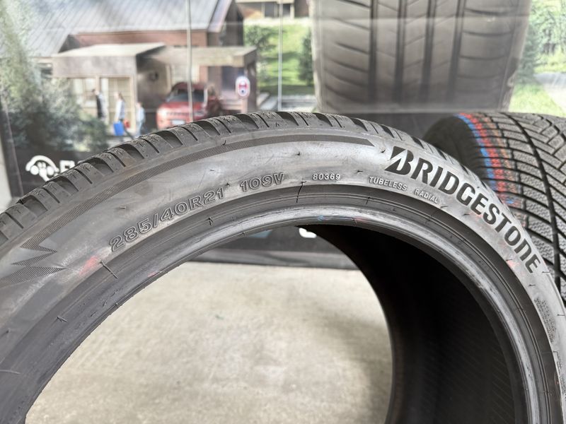285/40/21 BRIDGESTONE 2бр