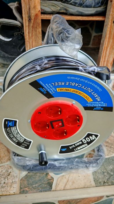 Vând rola curent 50 m 3x2,5