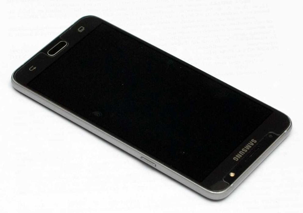 Samsung Galaxy J7 (6)