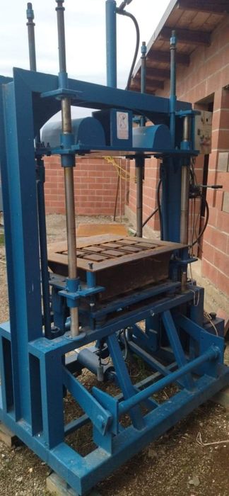 Presa bolțari stationara