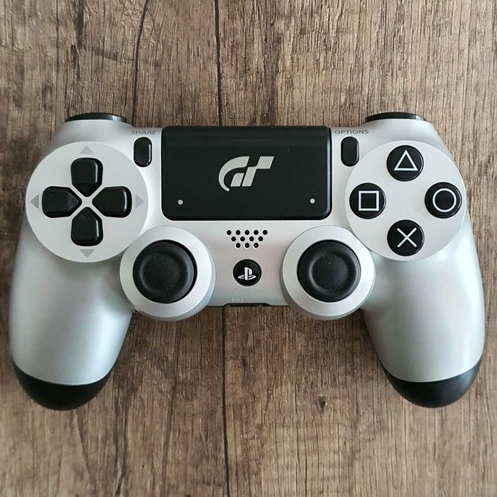 Sony DualShock 4 Gran Turismo Edition Реновиран като нов  2г.гаранция
