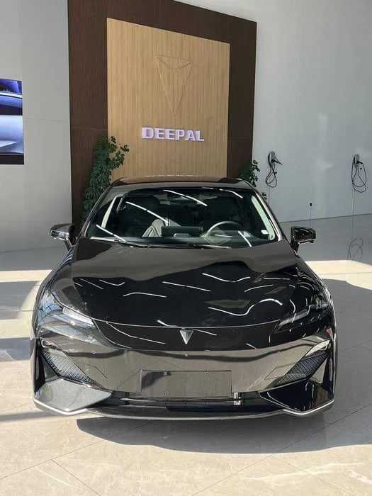 DEEPAL SL03 rasmiy shourumda sizni test drayv kutmoqda