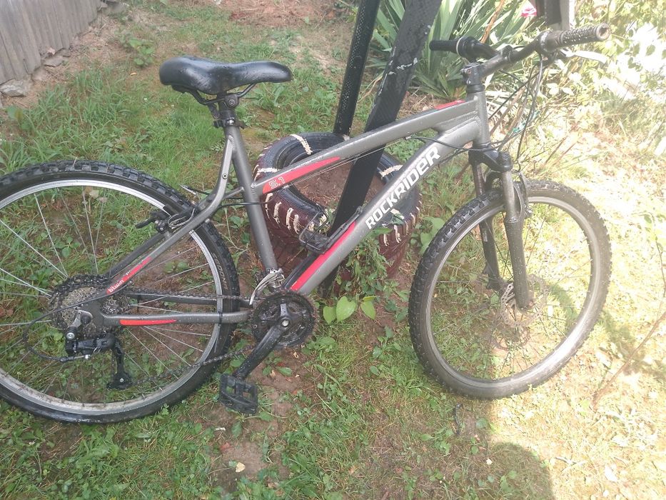 Bicicletă cu 27 de viteze și suspensie de calitate