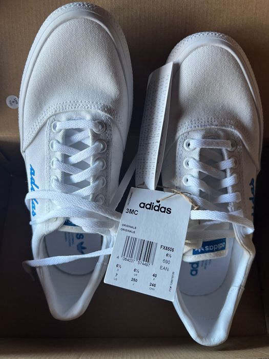 Маратонки adidas