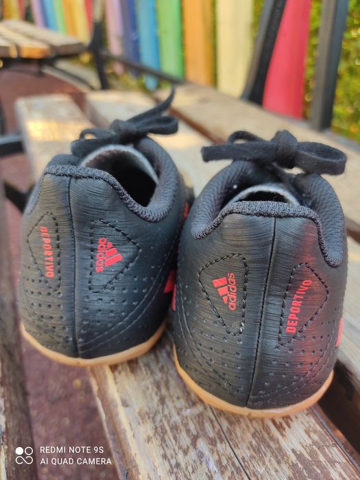 Маратонки за футбол