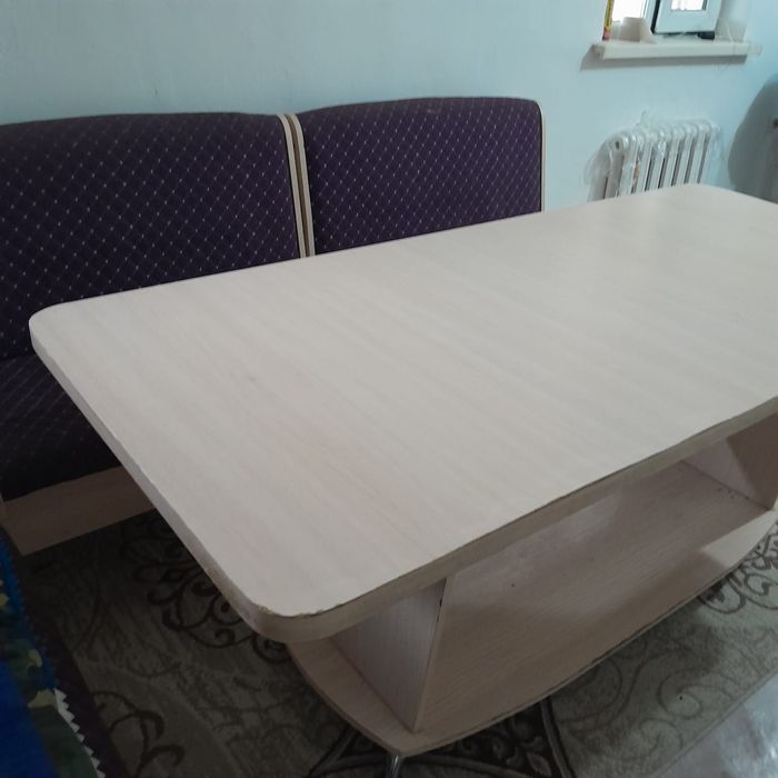 Уголок для кухни и стол