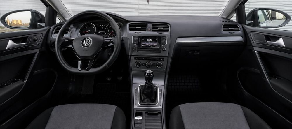 Vand Volkswagen Golf VII 2017 *  diesel inmatriculata RO posibilitate rate / leasing / finantare urgent