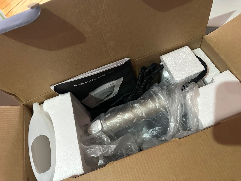 Ютия Hotpoint Compact Generator Iron