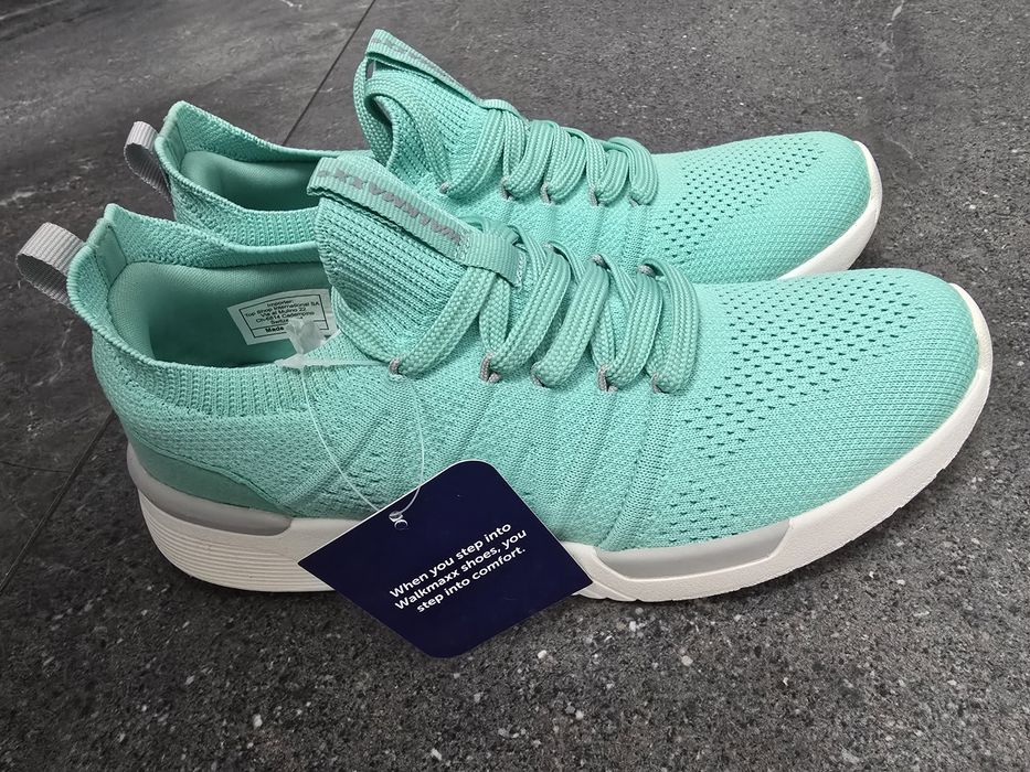 Чисто нови маратонки