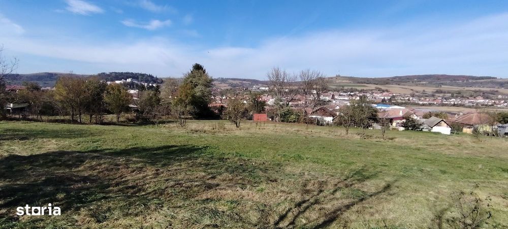 Teren intravilan 3.798 mp în Agnita, cu posibilitate de parcelare