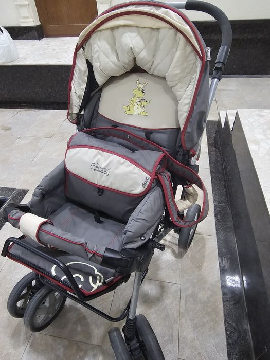 Детская коляска в хорошем состоянии