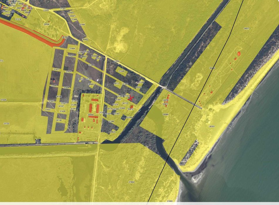 Vand teren in Sulina la 8 min de plaja, 860mp, dimensiuni ideale