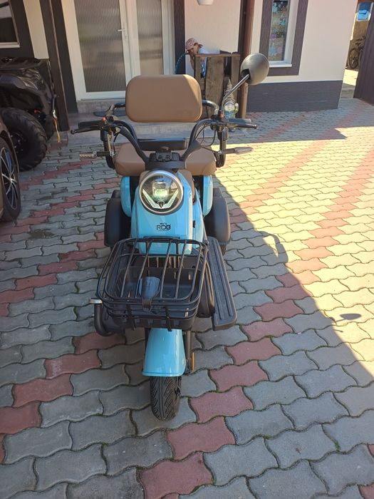 Triciclu electric