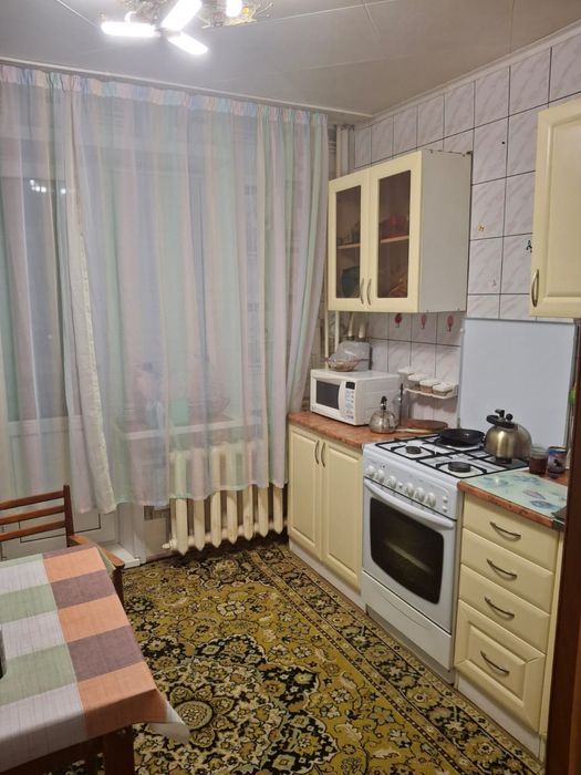 возьмем девочку на подселение