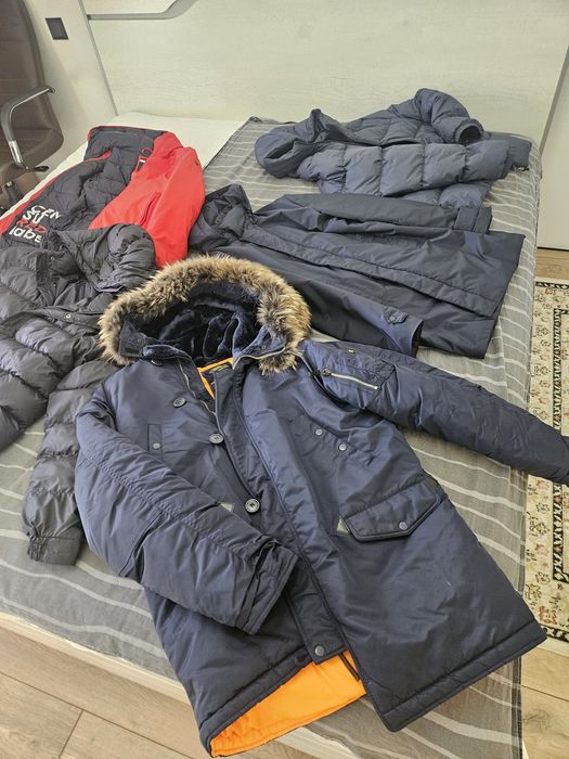 Куртки, пуховики