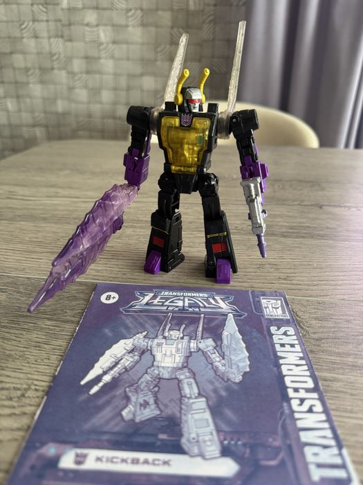 Transformers Deluxe Class