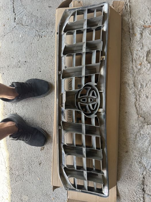 Решетка радиатора Prado 120