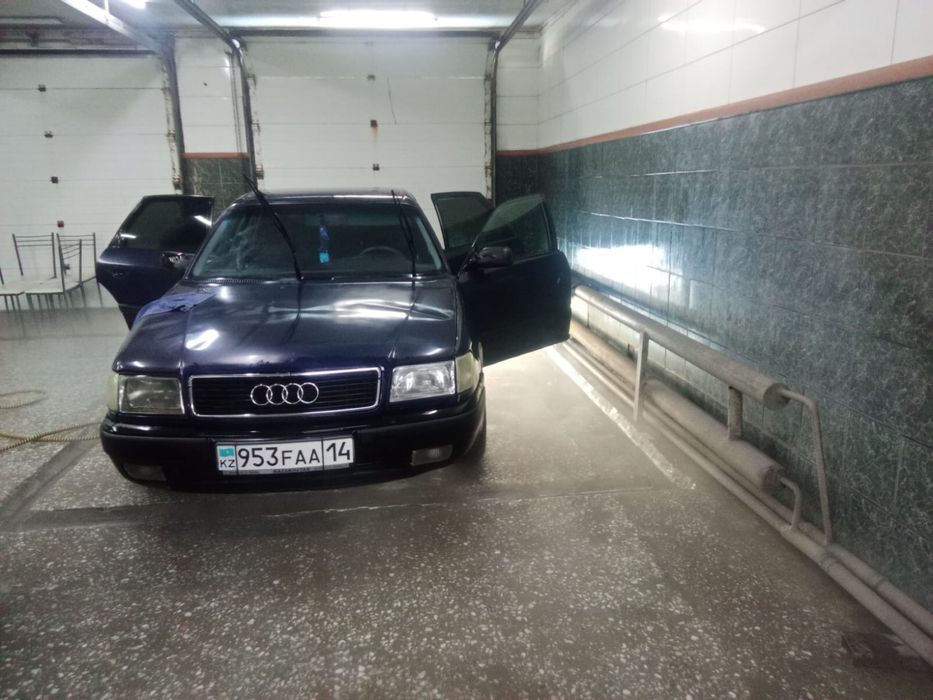 Продам Ауди 100 С4 1992 года