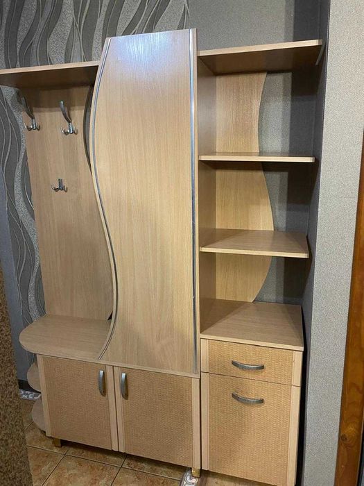 Продам прихожую*