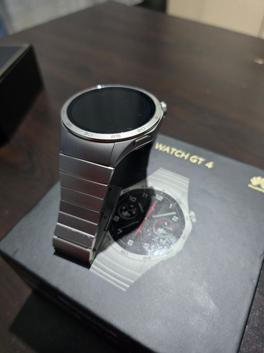Huawei watch gt 4 stainlesa steel
