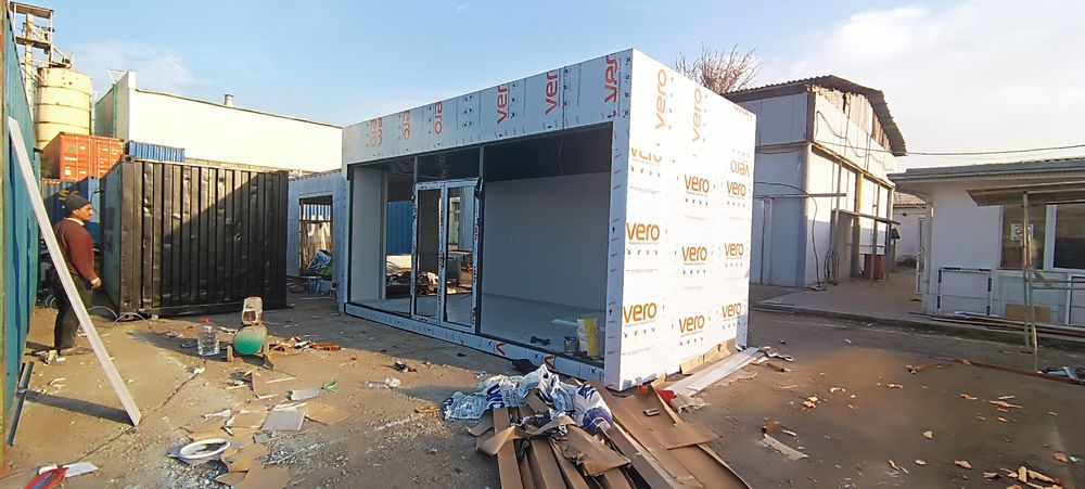 Контейнеры под магазин