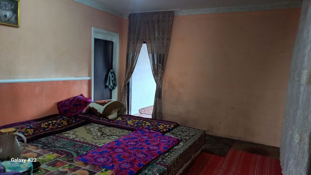 9 сотихли ховли уй сотилади