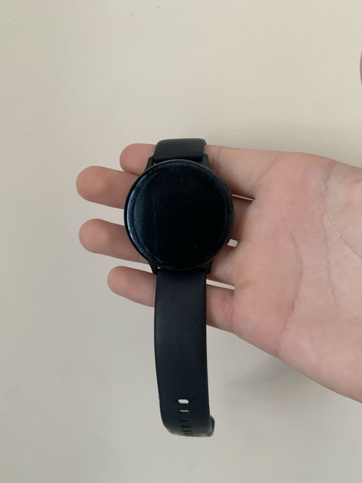 Продам iphone xr с часами samsung watch active 2