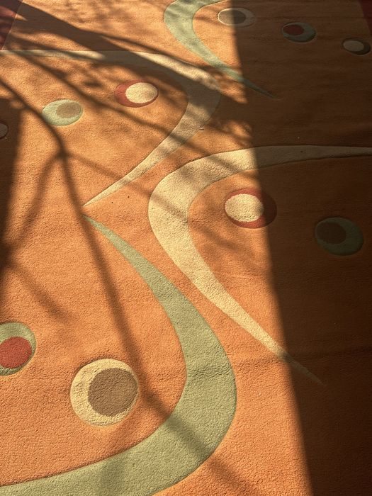 Продам ковер в отличном состоянии