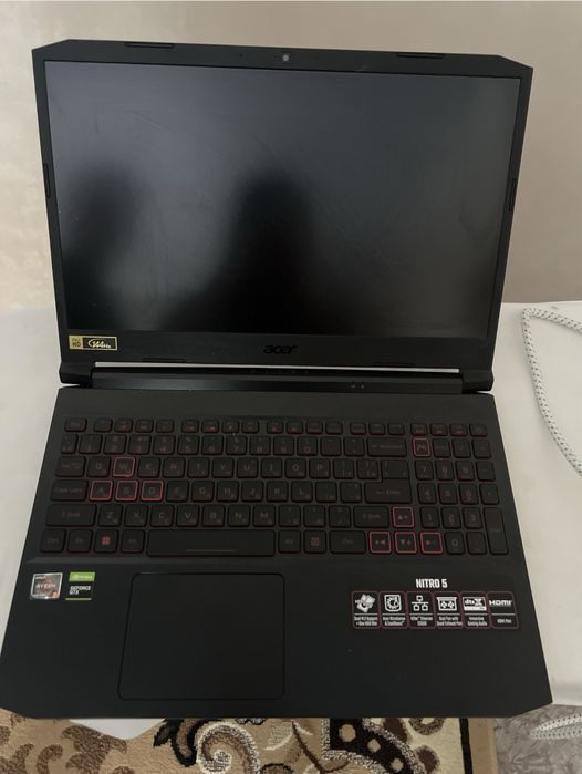 Acer nitro Rayzen 5 5600 GTX 1650(4g)
