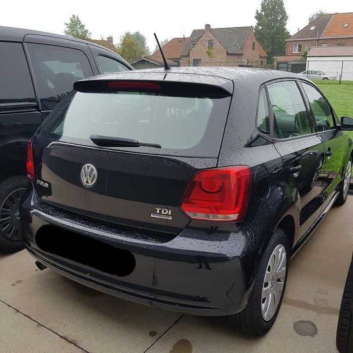 Inchirieri auto - Inchiriez *masina economica diesel* compacta de oras