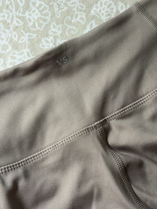 Victoria’s Secret VSX Essential High-Rise Pocket Legging