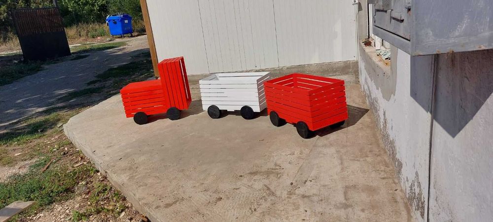 Щайги за декорация на търговски обекти