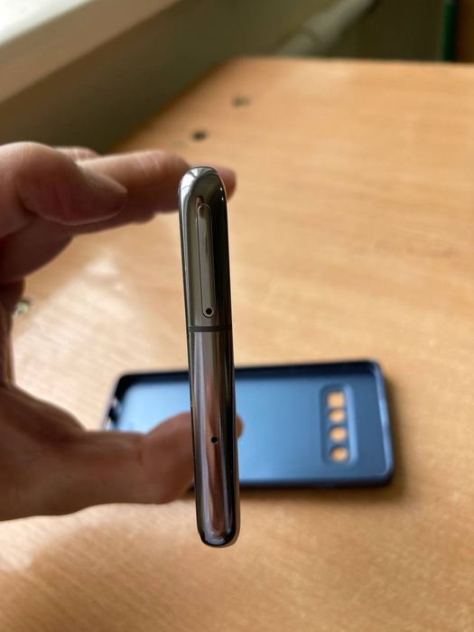 Samsung s10 sotiladi kafolati bilan