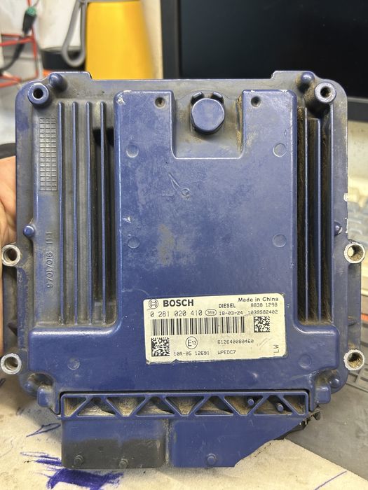 Блок управления двигателем Bosch ECU