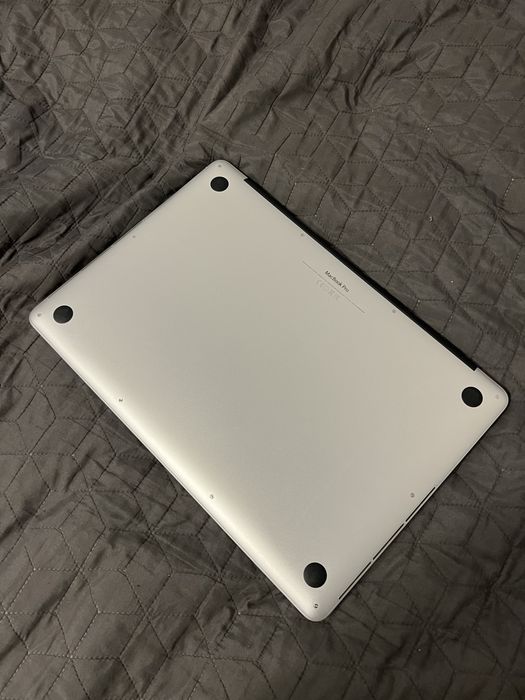 Laptop Macbook Pro 15” defect