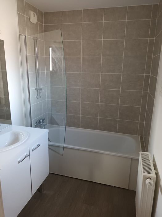 Meserias , execut lucrari interioare/exterioare