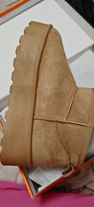 Ugg-uri noi mărimea 41