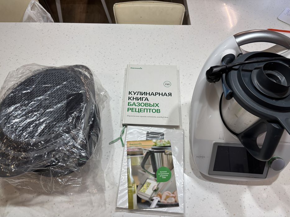 Кухонный комбайн Thermomix TM6 белый