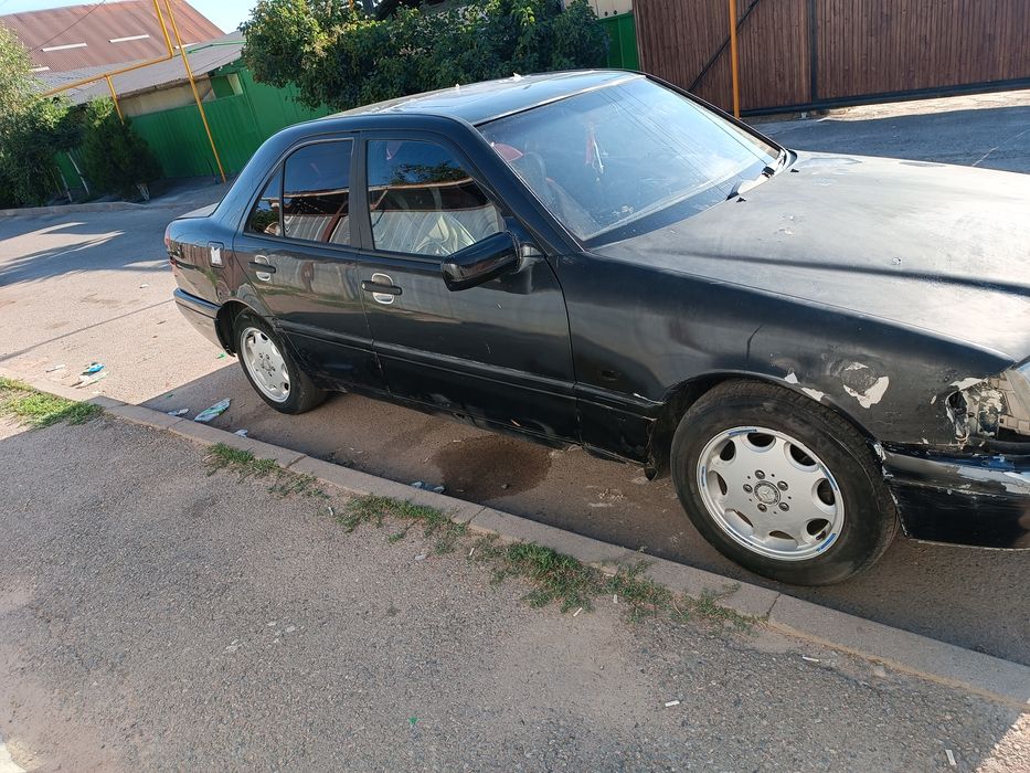 Продам w202 180c