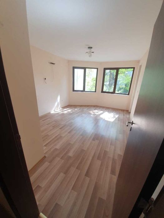 Дава се под наем Двустаен апартамент в Пловдив, Изгрев - 65 кв.м за 331.5 € - Снимка #2