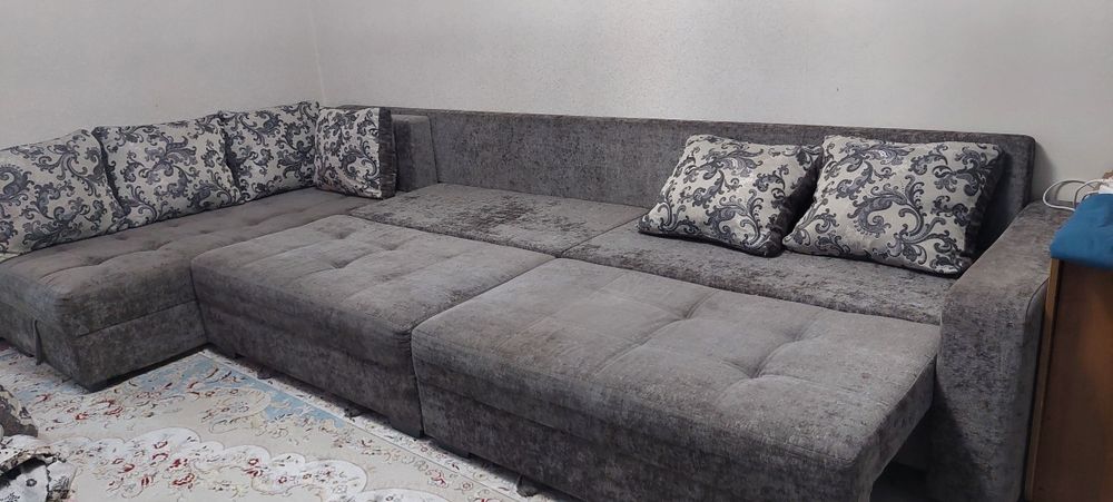 Диван в хорошем состоянии