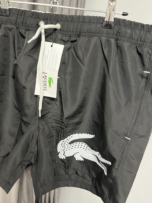 Pantaloni de plaja LACOSTE super calitate