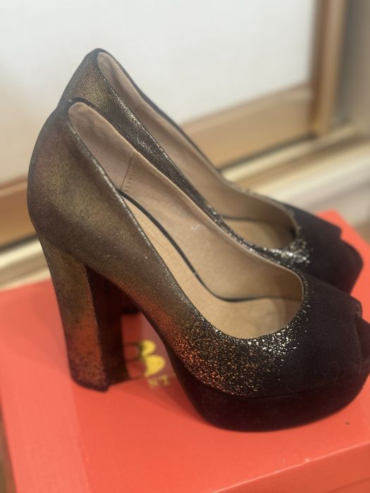 Продам туфли и сапоги