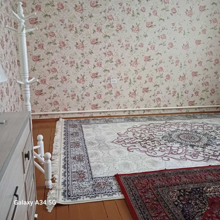 Центрда. Уй сотаман 6 хона 4 сотих расм озиники .брусчаткали