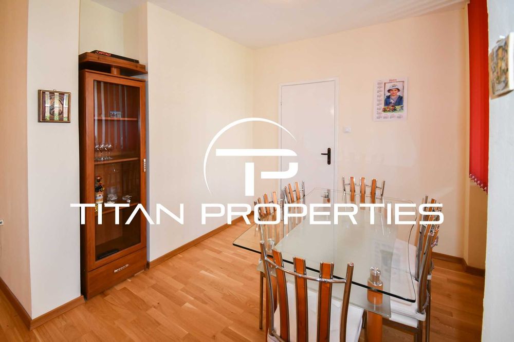 Дава се под наем Тристаен апартамент в София, Изгрев - 115 кв.м за 765 € - Снимка #3