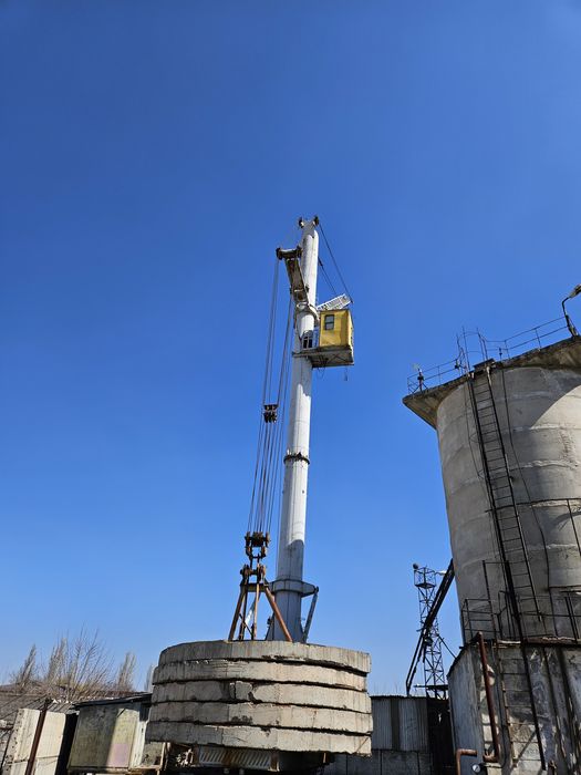 Кран башенный КБ 100-3А-1