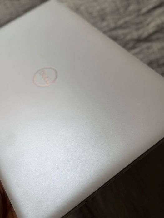 DELL Inspiron Бяла перла SSD, intel Core